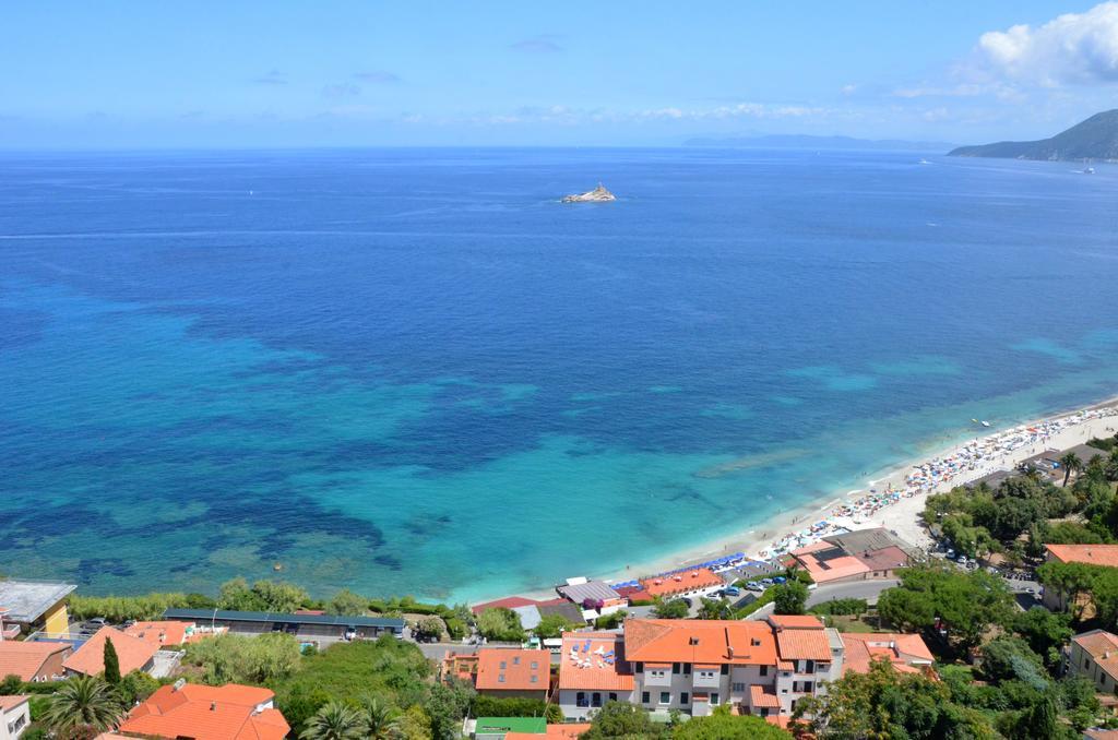 Hotel Villa Ombrosa Portoferraio Exterior foto